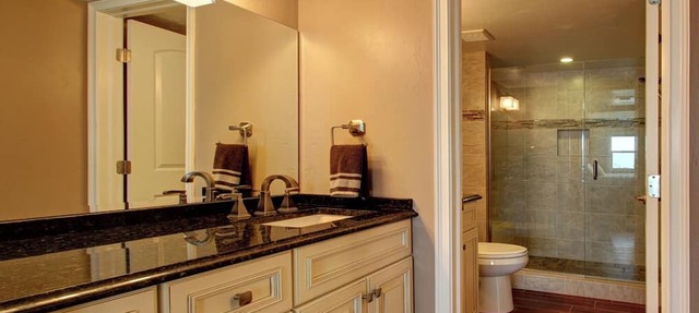 A Little Bit of Paradise-Direct Beachfront in Clearwater Beach