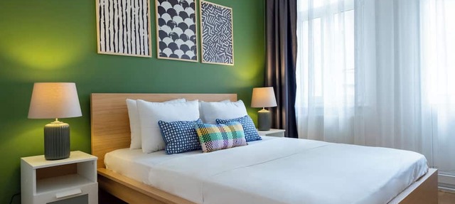 Spacious 3-Bedroom, 2-Bathroom Family Apartment in Central Location No Stair in İstanbul