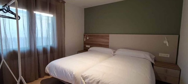 Apartment 2 bedrooms and 2 bathrooms. Up to 6p. AT 7 in Santaliestra y San Quílez