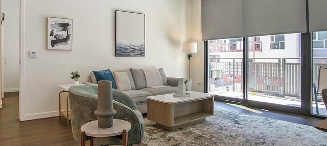 Landing | Stunning 2BD, Courtyard, Gym in Tucson