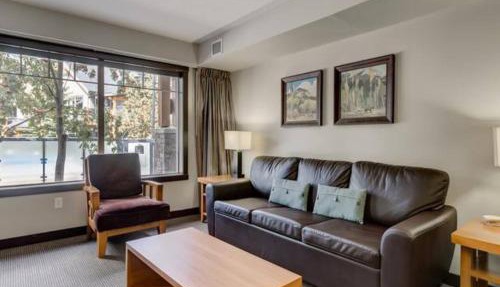 Comfy 2BR Minutes from Downtown with Hot Tub in Dead Man's Flats